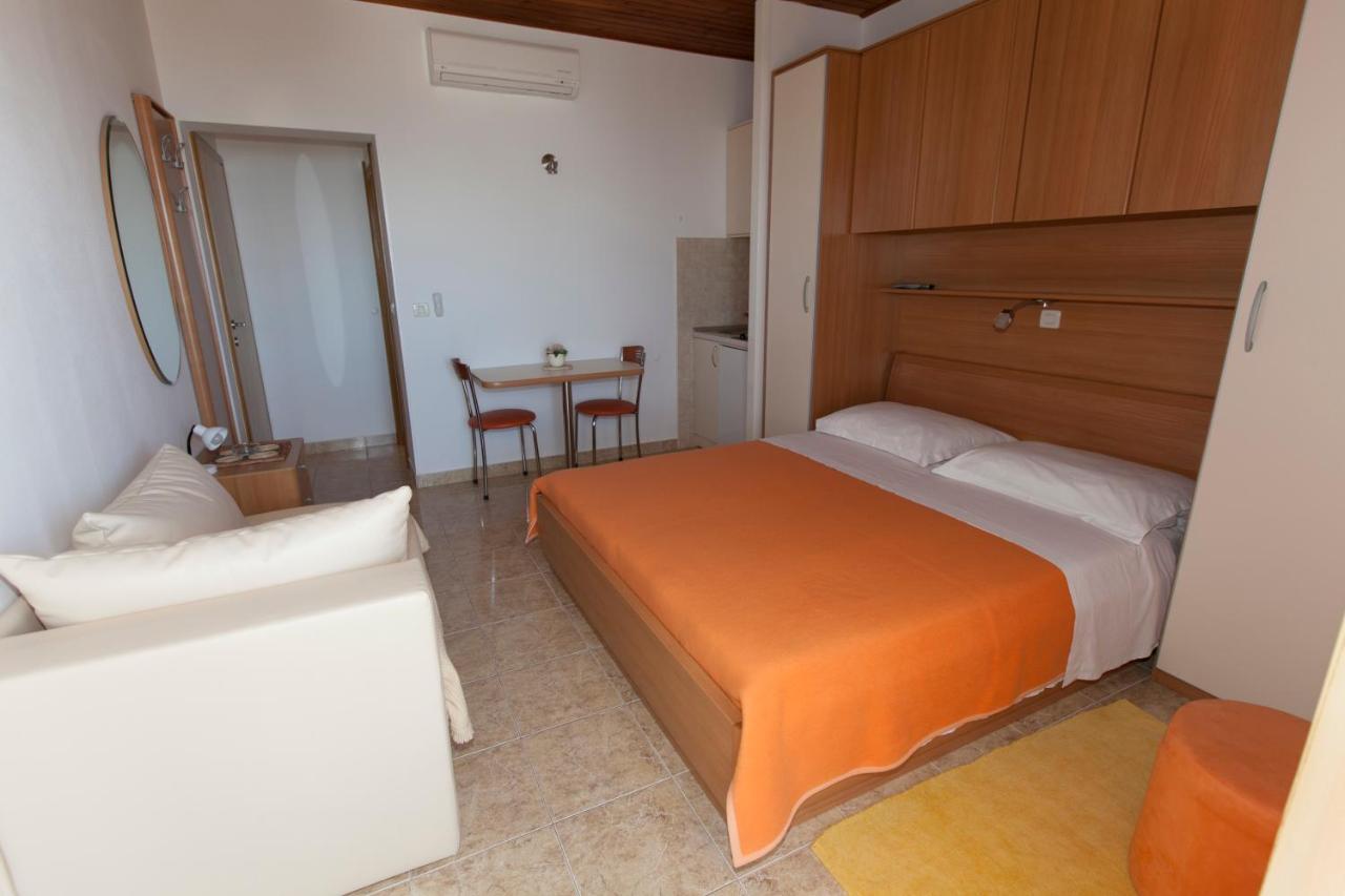 Apartments Milana Tučepi Zewnętrze zdjęcie